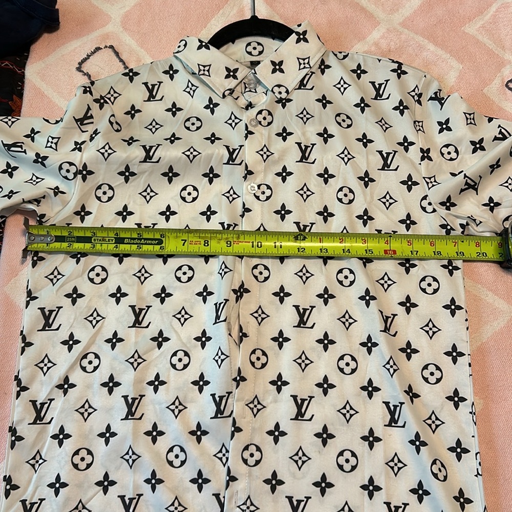 Fleur Pattern Button Front Shirt / Blouse - image 4